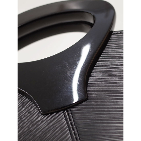 Louis Vuitton Demi Lune Epi Handbag - Picture 4 of 9